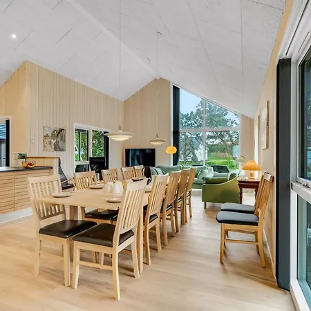 Ylermi - 600m From The Sea By Interhome