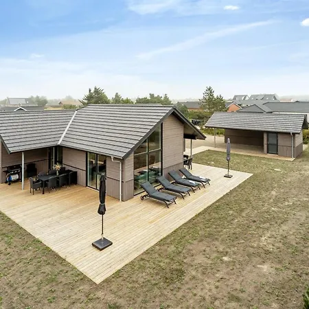 Ylermi - 600m From The Sea By Interhome